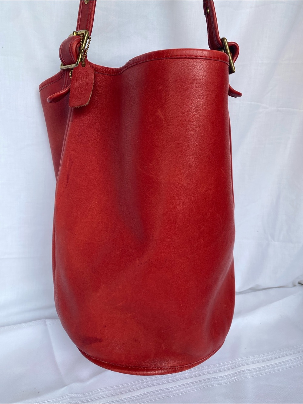 Vintage Coach Soho Duffel Red Leather XL Bucket Bag Shoulder Tote